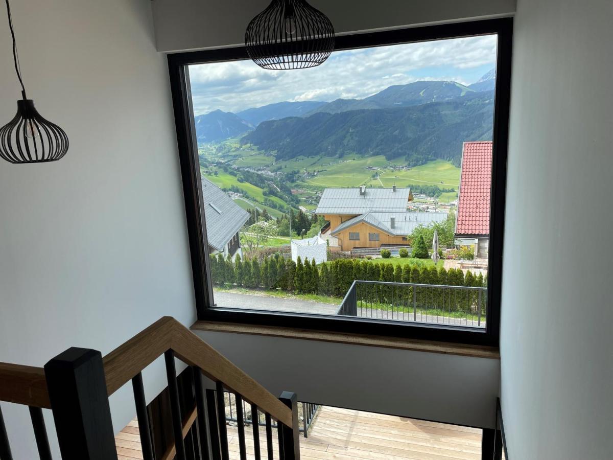 Ferienhaus W - In Out Auf Der Planai Diekt An Der Skipiste By Schladmingurlaub