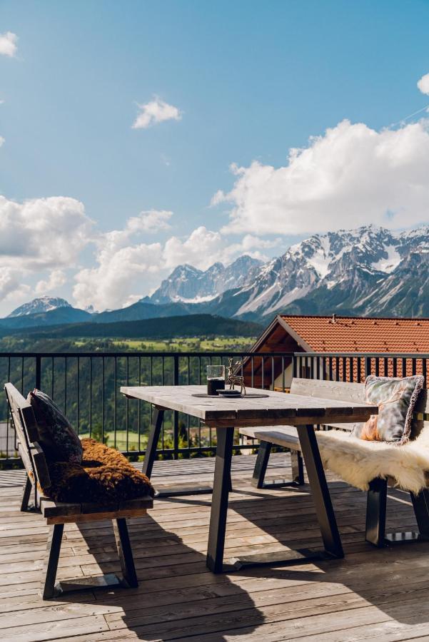 Ferienhaus W - In Out Auf Der Planai Diekt An Der Skipiste By Schladmingurlaub